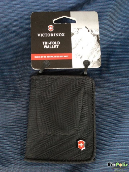 Victorinox Tri-Fold Wallet-01